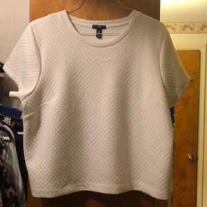 Gap short sleeve quilted white tee